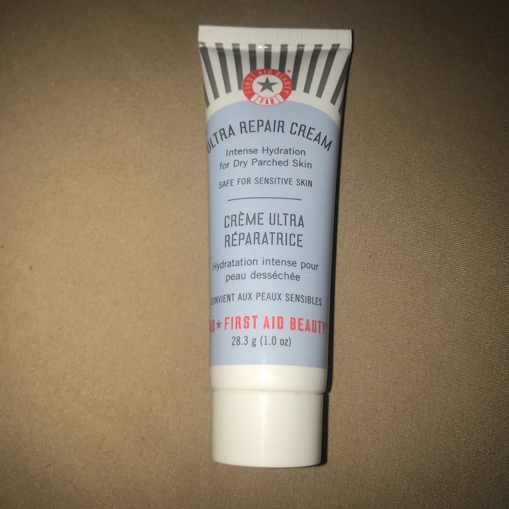 first aid beauty ultra repair cream